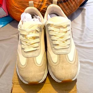 Tory Burch sneakers size 10